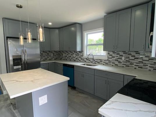 Interior, Kitchen, Pendant Lights, Recessed Lighting, Stainless Steel Appliances