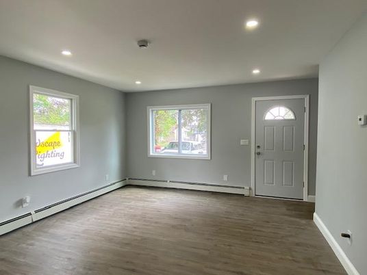 Empty room, Interior, Recessed Lighting, Wood Texture Flooring