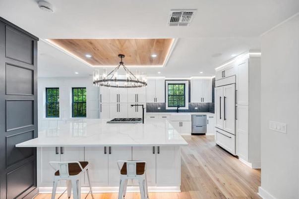 Chandelier, Interior, Kitchen, Pendant Lights, Recessed Lighting, Wooden Ceilings, Wood Texture Flooring