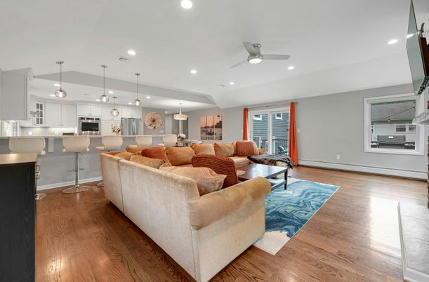 Interior, Kitchen, Living room, Pendant Lights, Recessed Lighting, Stainless Steel Appliances, Wood Texture Flooring