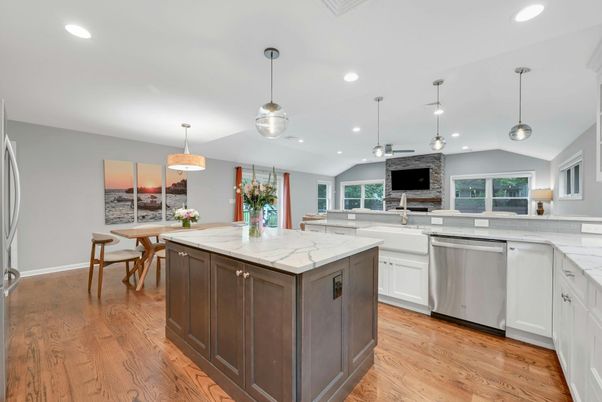 Dining room, Interior, Kitchen, Pendant Lights, Recessed Lighting, Stainless Steel Appliances, Wood Texture Flooring