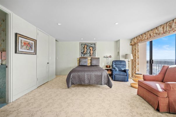 Bedroom, Interior, Recessed Lighting, Water