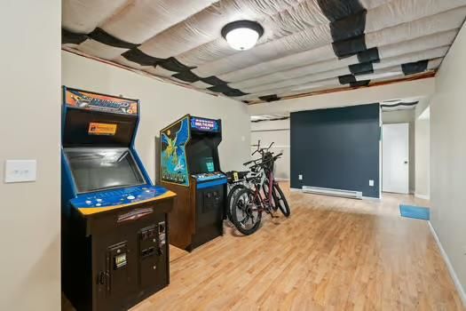 Game Room, Interior, Wood Texture Flooring
