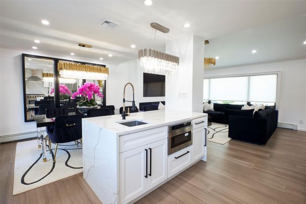 Chandelier, Interior, Kitchen, Living room, Pendant Lights, Recessed Lighting, Wood Texture Flooring