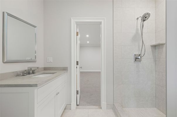Bathroom, Interior, Recessed Lighting