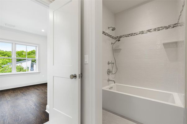 Bathroom, Interior, Recessed Lighting, Wood Texture Flooring