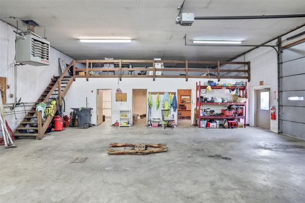 Garage, Interior