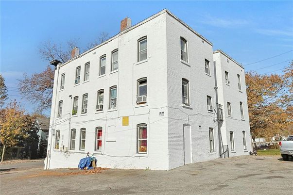 Exterior, Facade, Condo Building