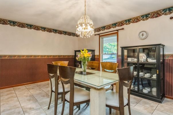 Chandelier, Dining room, Interior