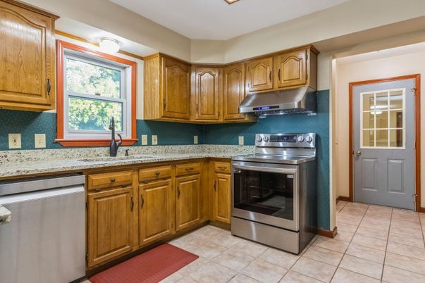 Interior, Kitchen, Stainless Steel Appliances