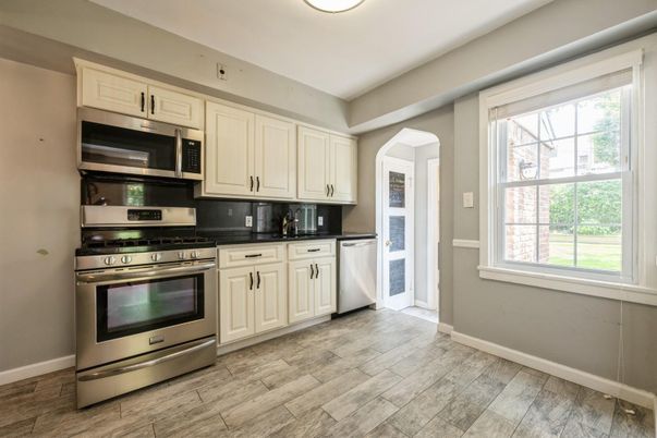 Interior, Kitchen, Stainless Steel Appliances, Wood Texture Flooring