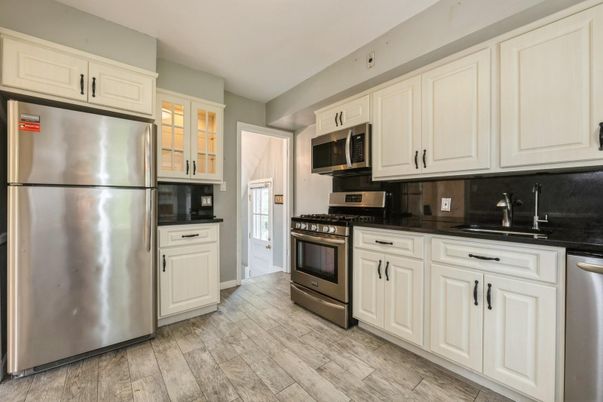 Interior, Kitchen, Stainless Steel Appliances, Wood Texture Flooring