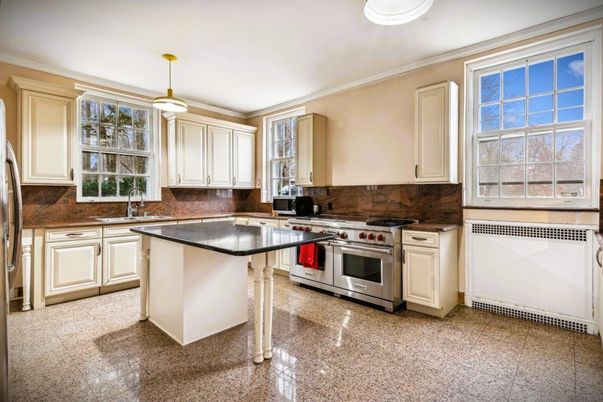 Interior, Kitchen, Pendant Lights, Stainless Steel Appliances