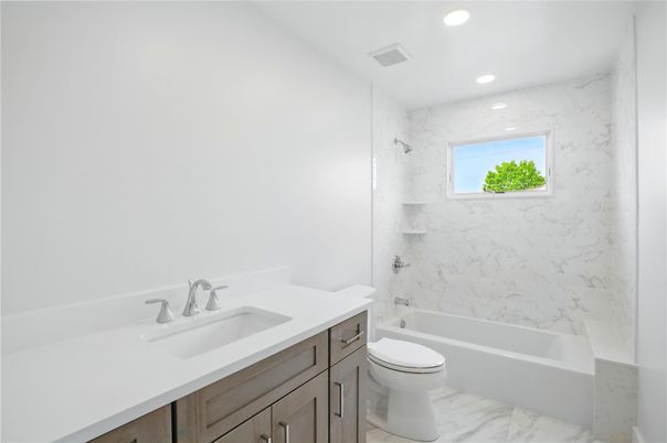 Bathroom, Interior, Marble, Marble Walls, Recessed Lighting