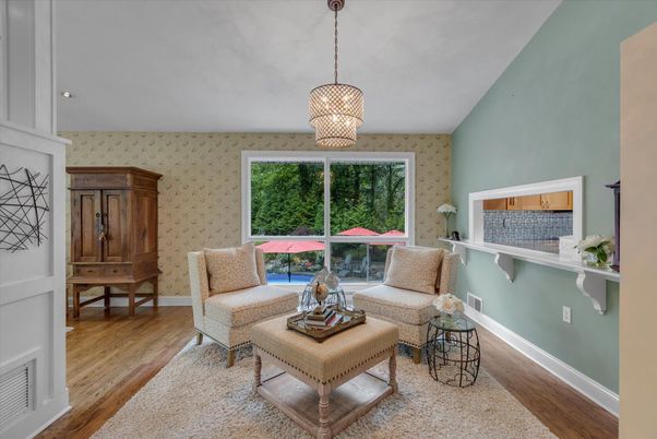 Interior, Living room, Pendant Lights, Recessed Lighting, Wood Texture Flooring
