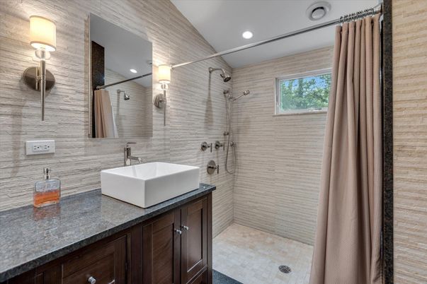 Bathroom, Interior, Recessed Lighting