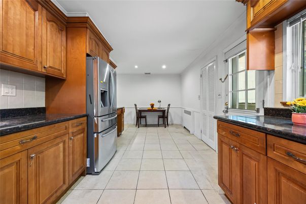 Dining room, Interior, Kitchen, Recessed Lighting