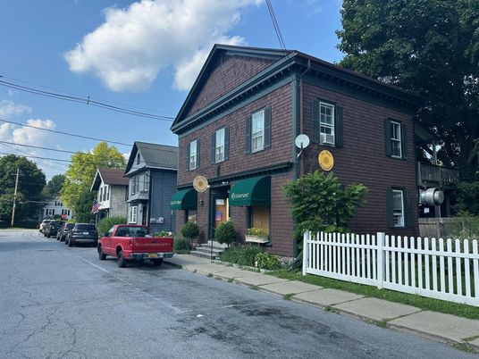Exterior, Facade, Brick Facade, Queen Anne Victorian