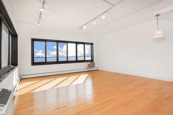 Empty room, Interior, Pendant Lights, Water, Wood Texture Flooring