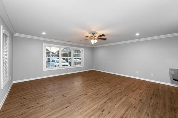 Empty room, Interior, Recessed Lighting, Wood Texture Flooring