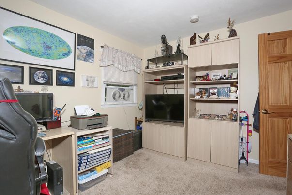 Home Office, Interior
