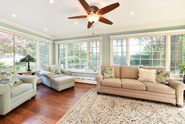 Interior, Living room, Recessed Lighting, Sun Room, Wood Texture Flooring