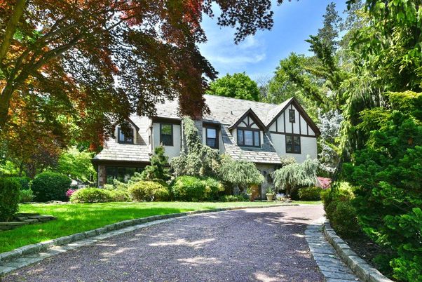 Backyard, Exterior, Facade, Tudor Revival