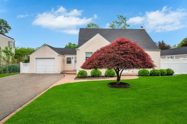 Backyard, Detached Garage, Exterior