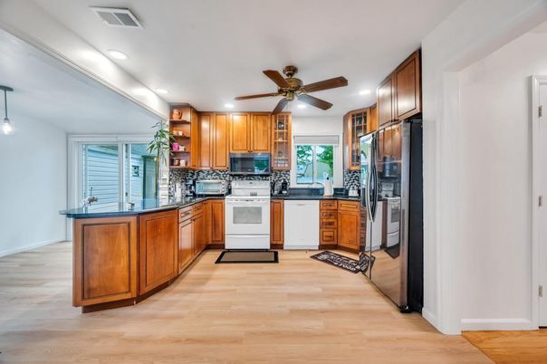 Interior, Kitchen, Pendant Lights, Recessed Lighting, Wood Texture Flooring