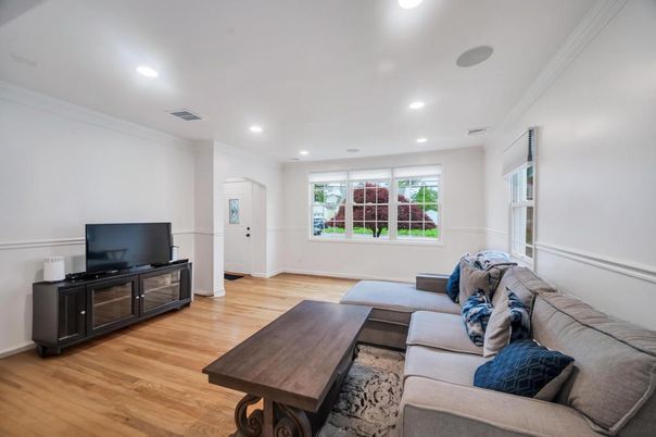 Interior, Living room, Recessed Lighting, Wood Texture Flooring