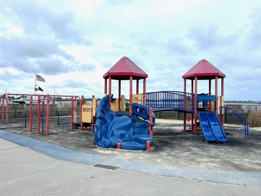 Backyard, Exterior, Playground