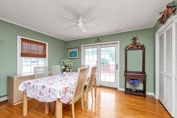 Dining room, Interior, Wood Texture Flooring