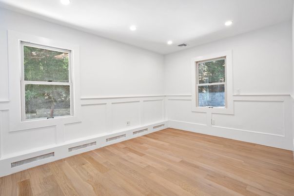 Empty room, Interior, Recessed Lighting, Wood Texture Flooring
