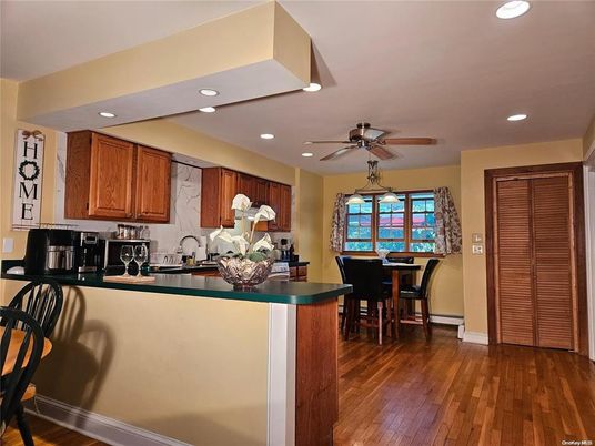 Dining room, Interior, Kitchen, Recessed Lighting, Wood Texture Flooring