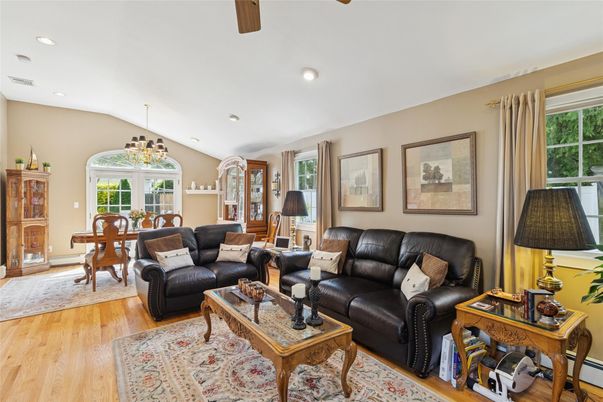 Chandelier, Dining room, Interior, Living room, Recessed Lighting, Wood Texture Flooring
