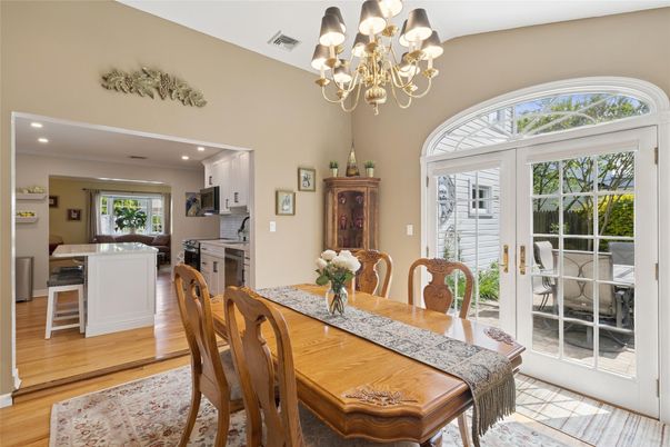 Chandelier, Dining room, Interior, Kitchen, Recessed Lighting, Wood Texture Flooring