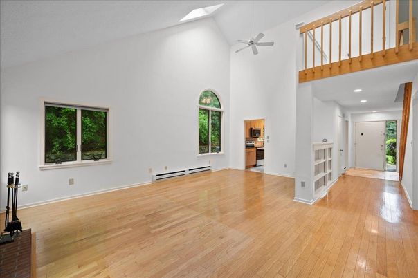 Interior, Recessed Lighting, Wood Texture Flooring