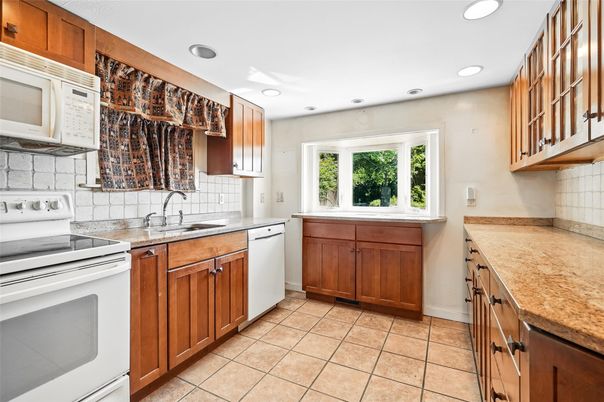 Interior, Kitchen, Recessed Lighting