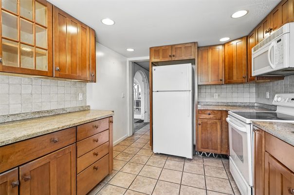 Interior, Kitchen, Recessed Lighting