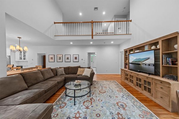 Chandelier, Dining room, Interior, Living room, Recessed Lighting, Wood Texture Flooring