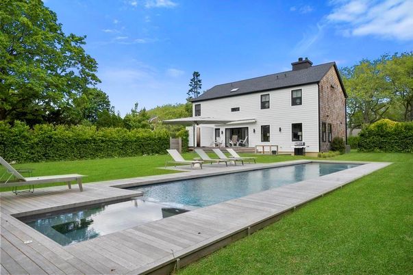 Backyard, Exterior, Pool