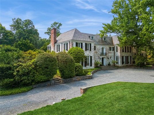 Backyard, Exterior, Facade, French Provincial