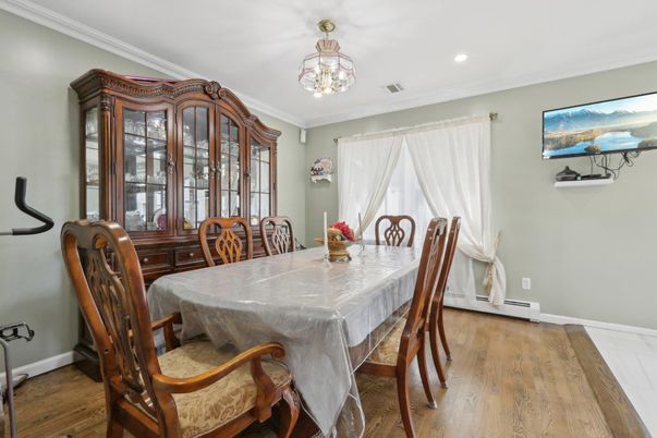 Chandelier, Dining room, Interior, Recessed Lighting, Wood Texture Flooring