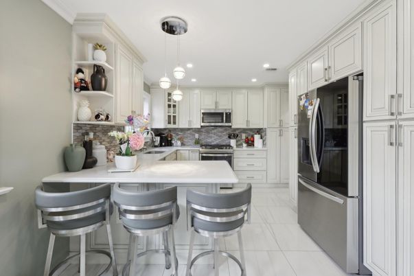 Interior, Kitchen, Pendant Lights, Recessed Lighting, Stainless Steel Appliances