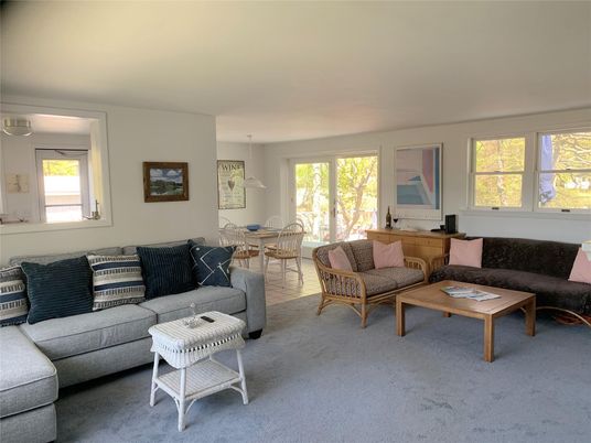 Dining room, Interior, Living room, Pendant Lights