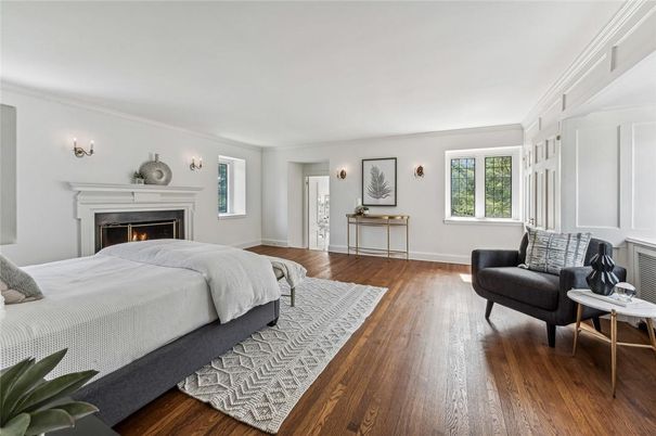 Bedroom, Fireplace, Interior, Wood Texture Flooring