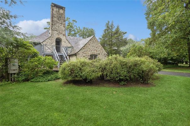 Backyard, Exterior, Facade, Tudor Revival