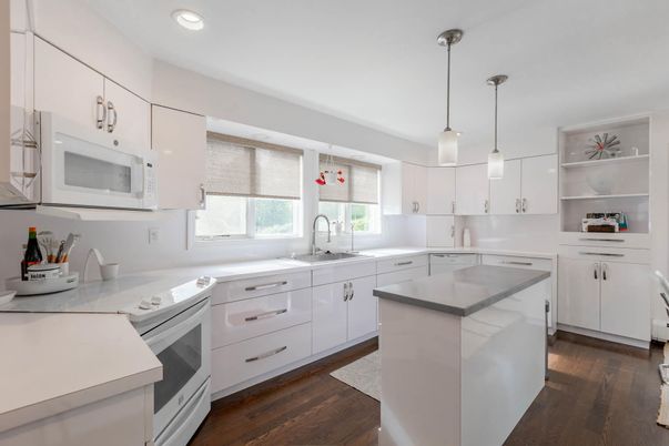 Interior, Kitchen, Pendant Lights, Recessed Lighting, Wood Texture Flooring
