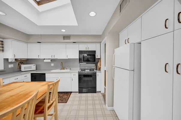 Interior, Kitchen, Recessed Lighting