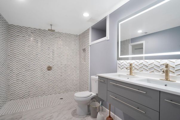 Bathroom, Interior, Marble, Recessed Lighting